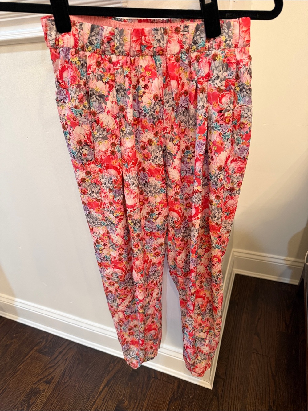 Lululemon Pink Floral Lightweight Pull-On Pants